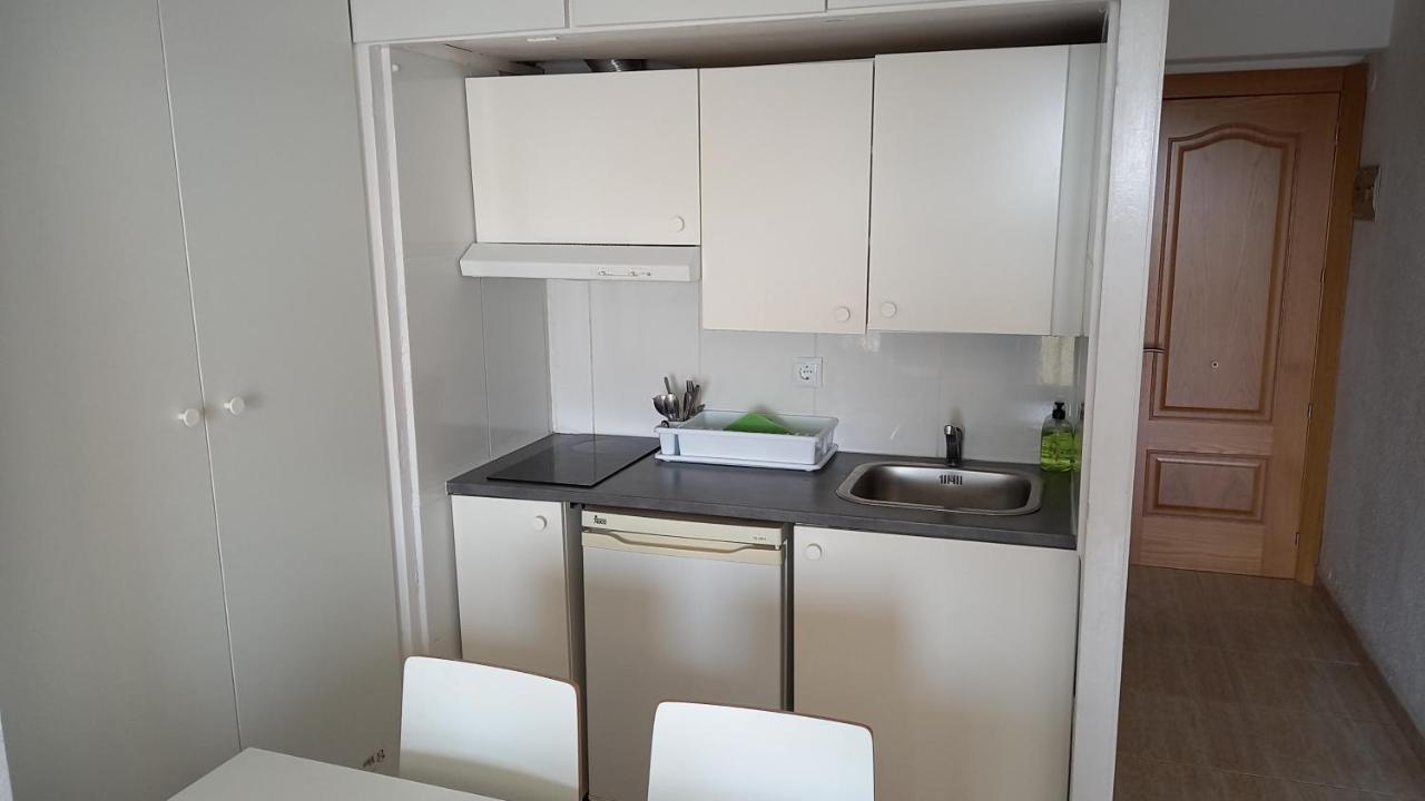 Estudio Roses Con Terraza, Vistas Canal Y Mar المظهر الخارجي الصورة